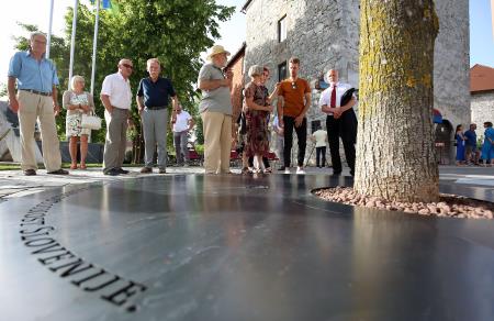 OTVORITEV OBELEŽJA SAMOSTOJNI SLOVENIJI  19 FOTO LJUBO VUKELIČ